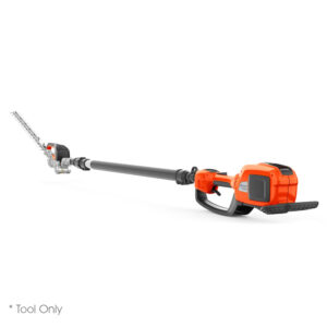 HUSQVARNA 520iHT4 battery-powered extendable hedge trimmer, offering professional precision and extended reach, available at Autmow.